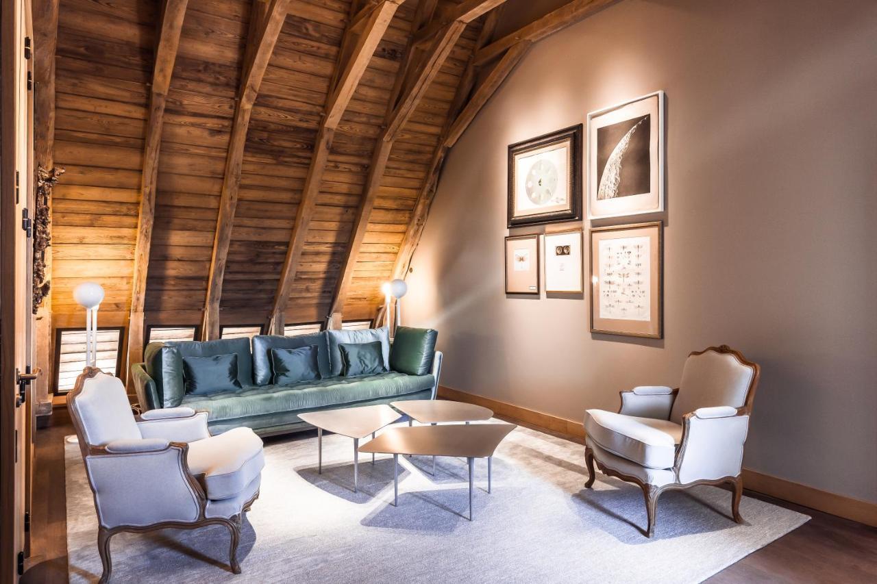 Hotel Domaine Des Etangs, Auberge Resorts Collection Massignac Bagian luar foto