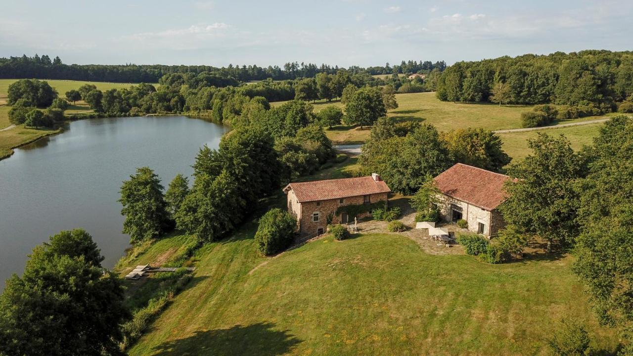 Hotel Domaine Des Etangs, Auberge Resorts Collection Massignac Bagian luar foto