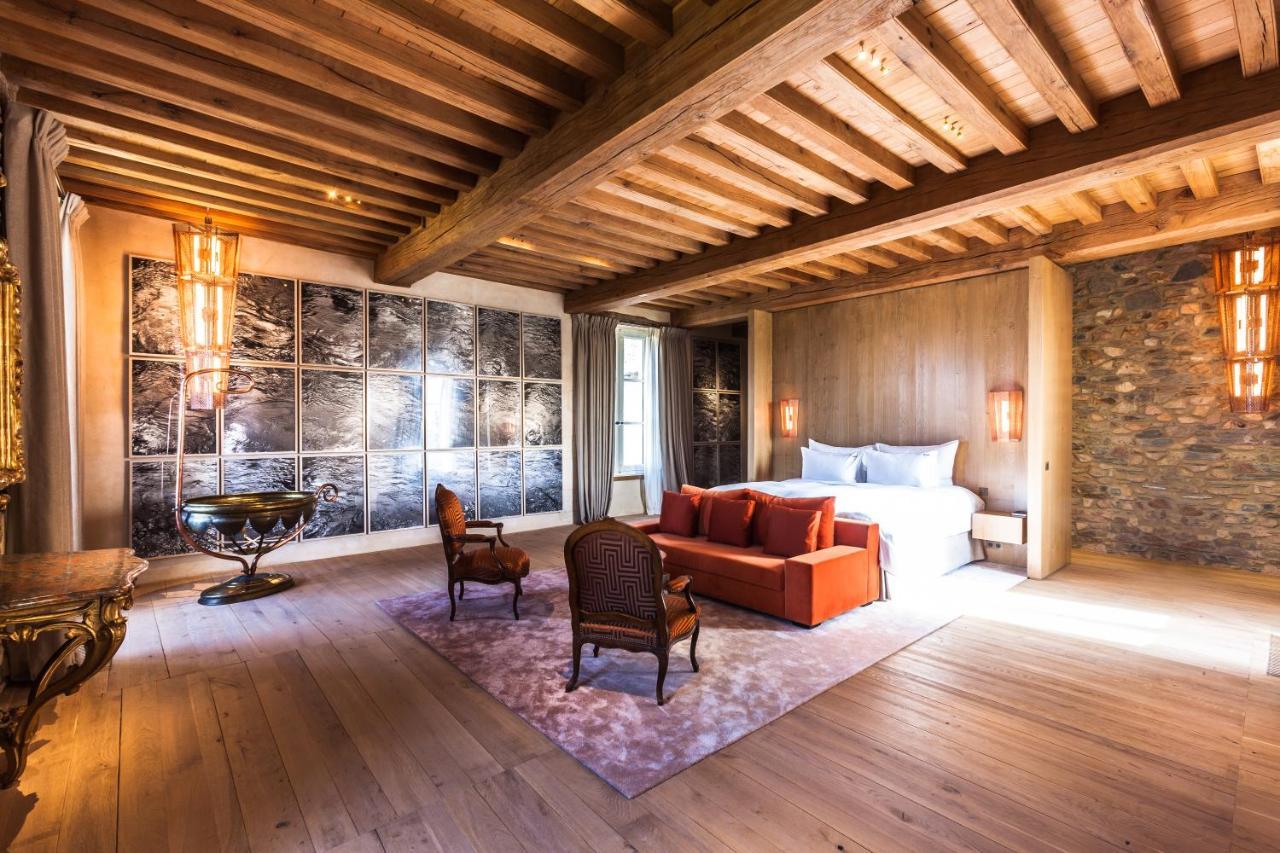 Hotel Domaine Des Etangs, Auberge Resorts Collection Massignac Bagian luar foto