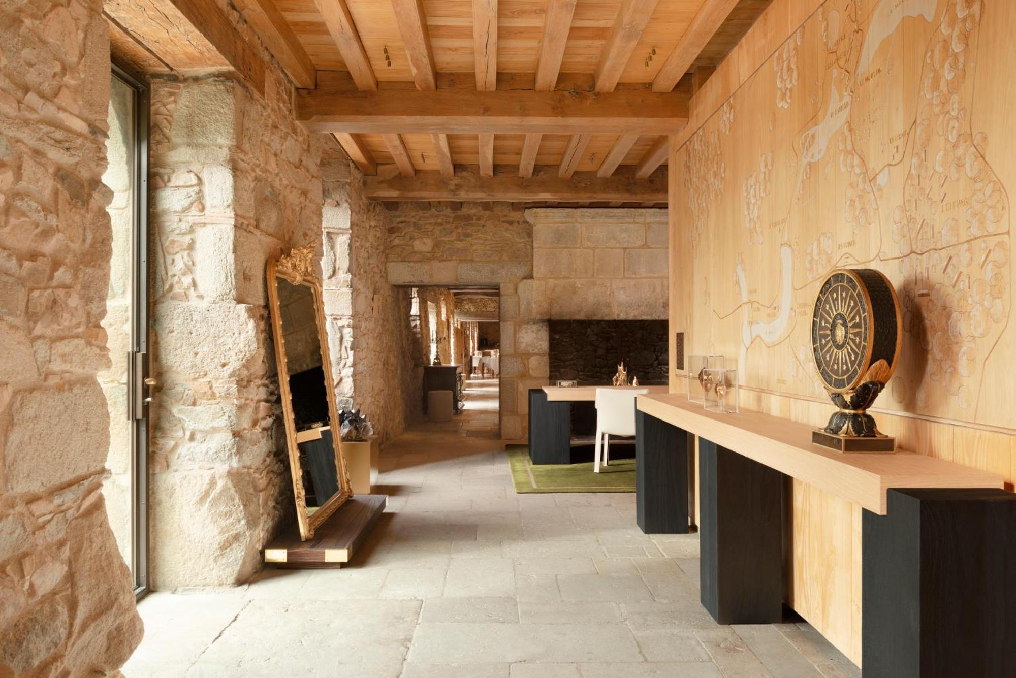 Hotel Domaine Des Etangs, Auberge Resorts Collection Massignac Bagian luar foto