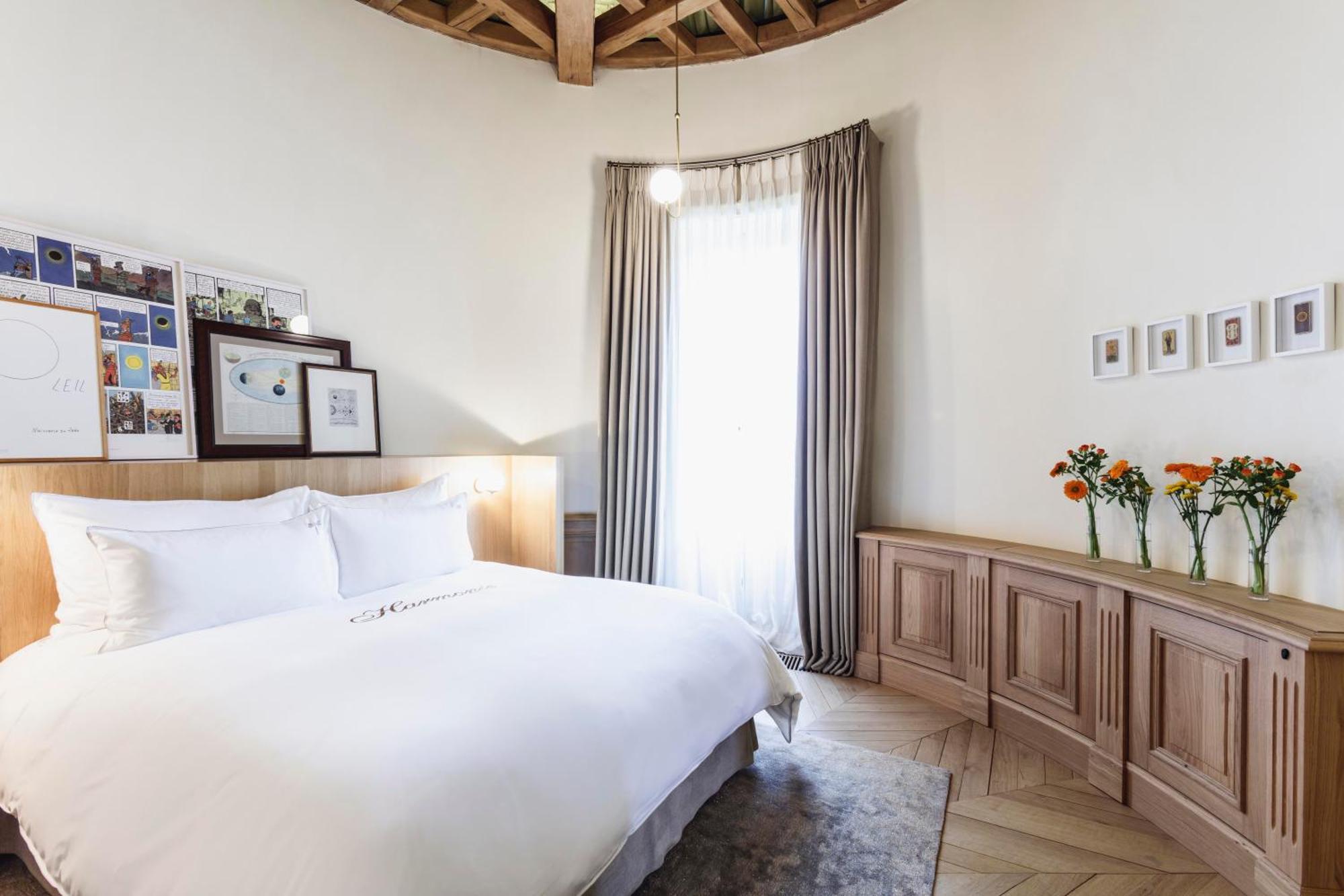 Hotel Domaine Des Etangs, Auberge Resorts Collection Massignac Bagian luar foto
