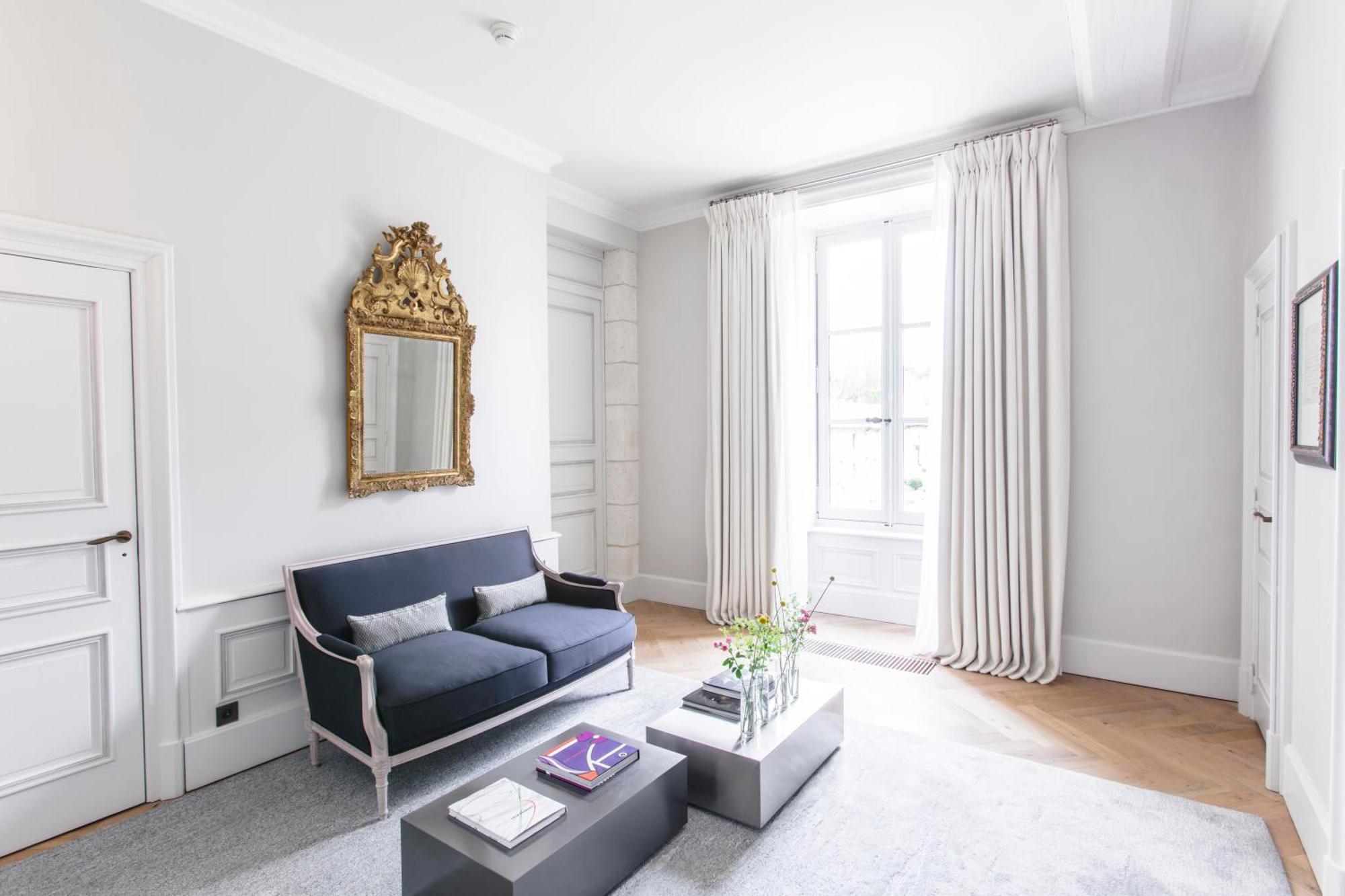 Hotel Domaine Des Etangs, Auberge Resorts Collection Massignac Bagian luar foto