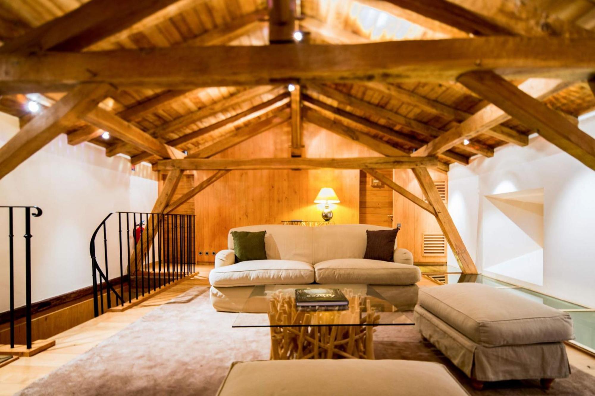 Hotel Domaine Des Etangs, Auberge Resorts Collection Massignac Bagian luar foto