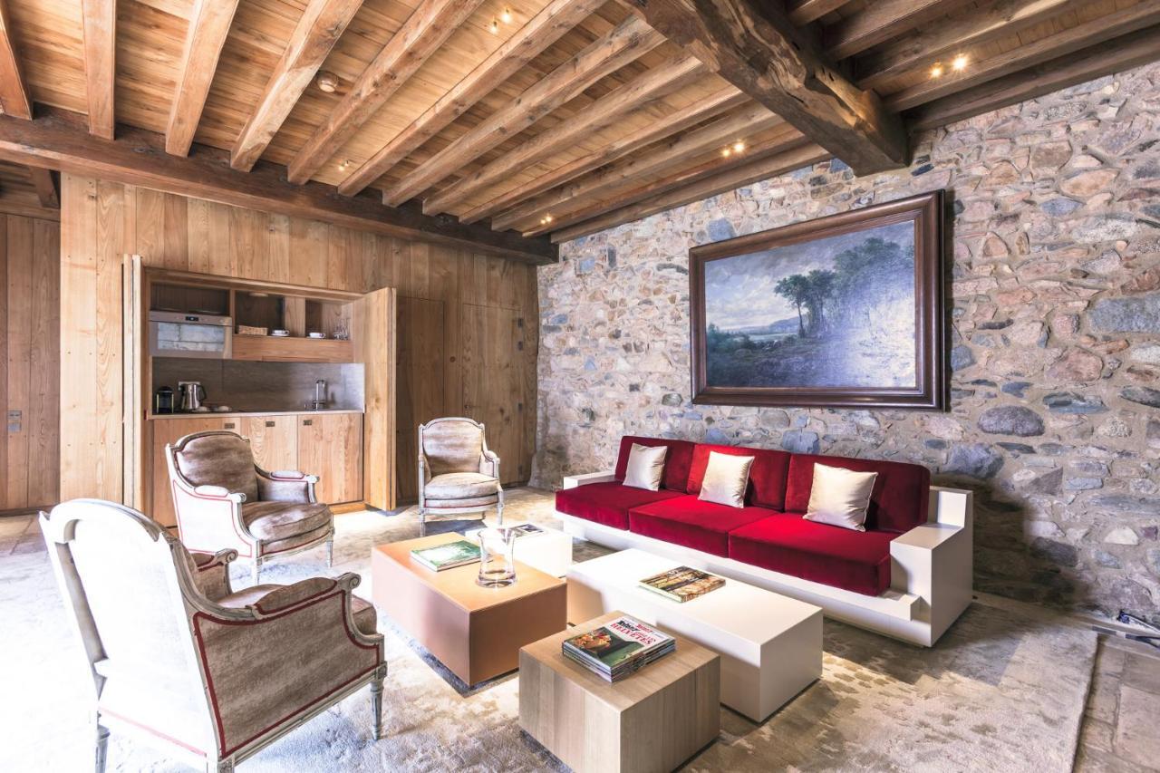 Hotel Domaine Des Etangs, Auberge Resorts Collection Massignac Bagian luar foto